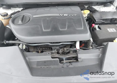 2017 Jeep Cherokee Latitude 4X4 z USA, uszkodzony, nr VIN 1C4PJMCS0HW595084